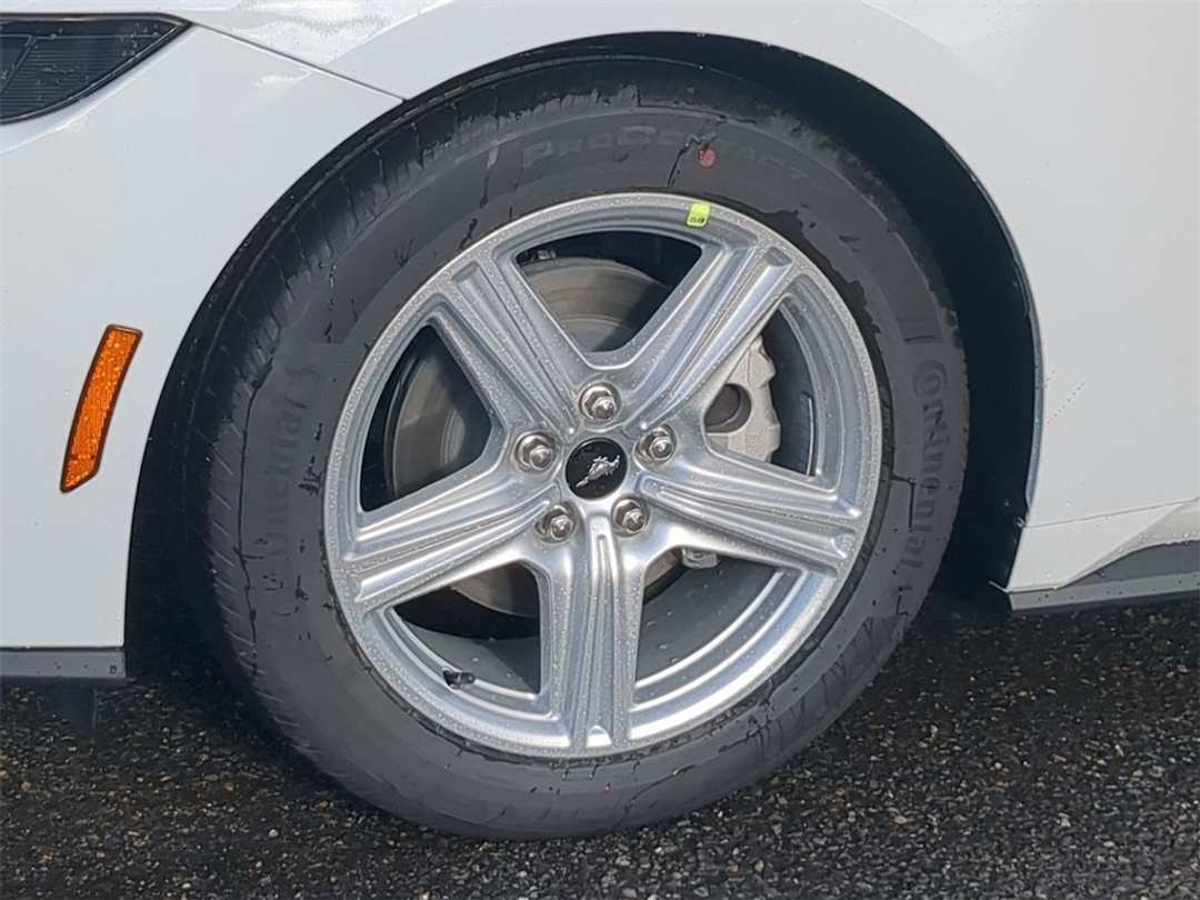 2026 Ford Mustang EcoBoost - Image 31