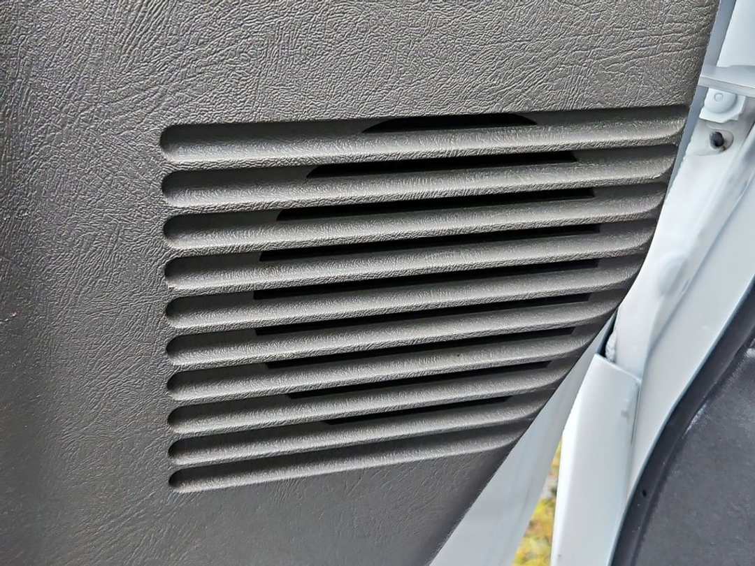 2023 Chevrolet Express 3500 LS - Image 12