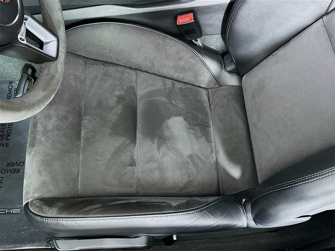 2018 Porsche 718 Cayman GTS - Image 20