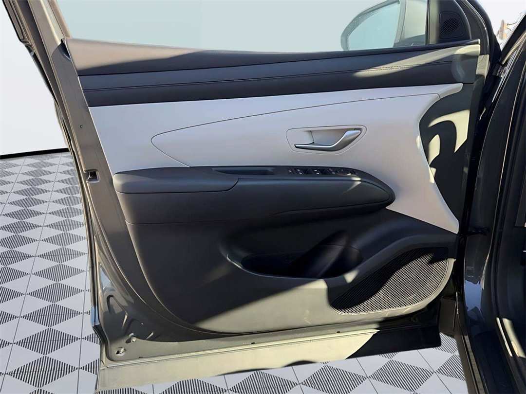 2026 Hyundai Tucson SEL - Image 13