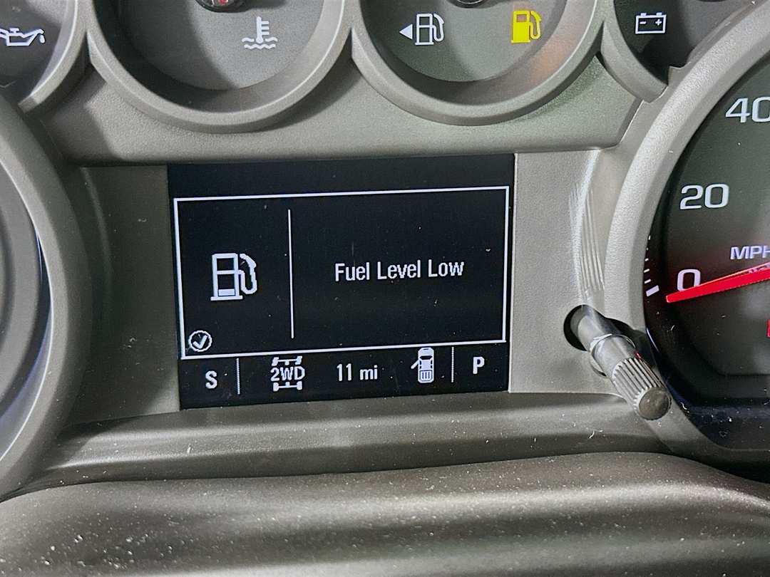 2026 Chevrolet Silverado 2500Hd Custom - Image 13