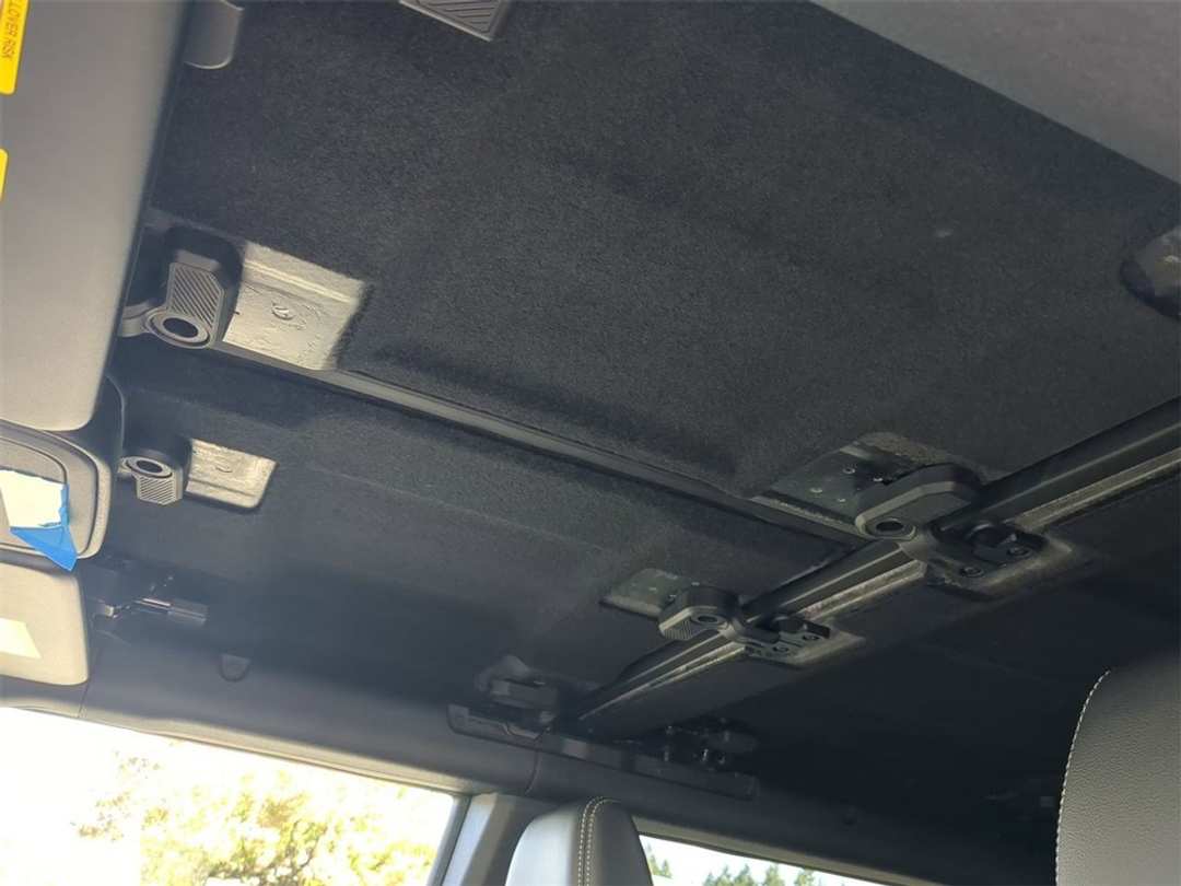 2025 Ford Bronco Outer Banks - Image 22