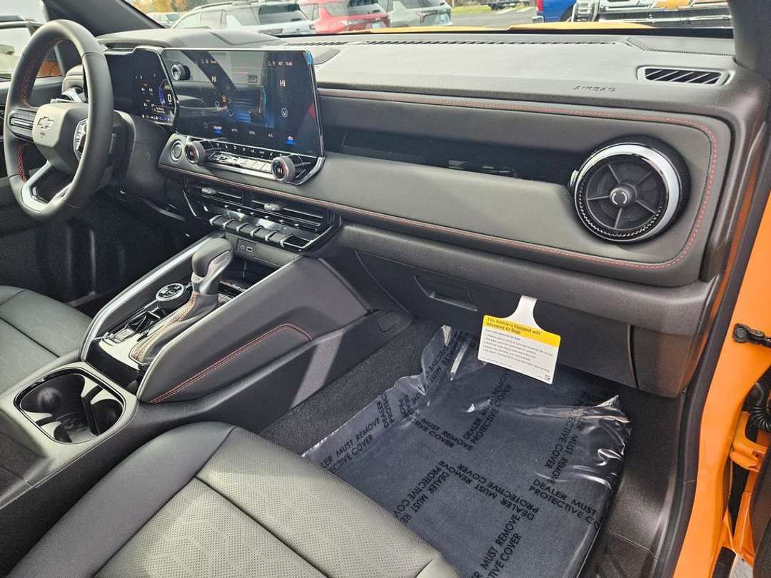 2026 Chevrolet Colorado Z71 - Image 39