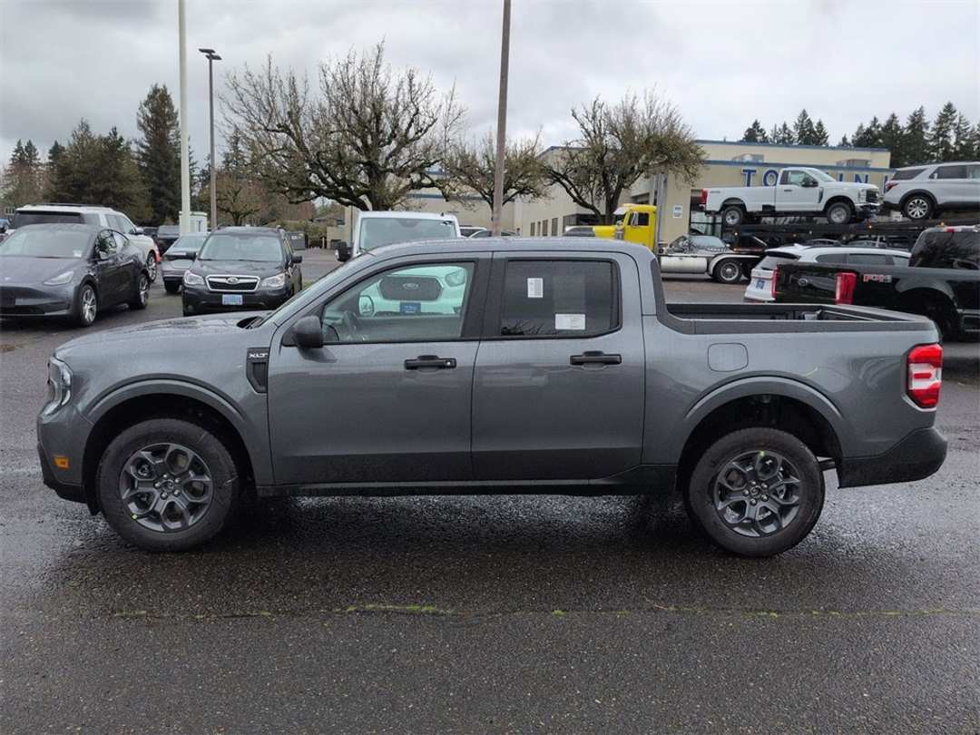 2026 Ford Maverick XLT - Image 2