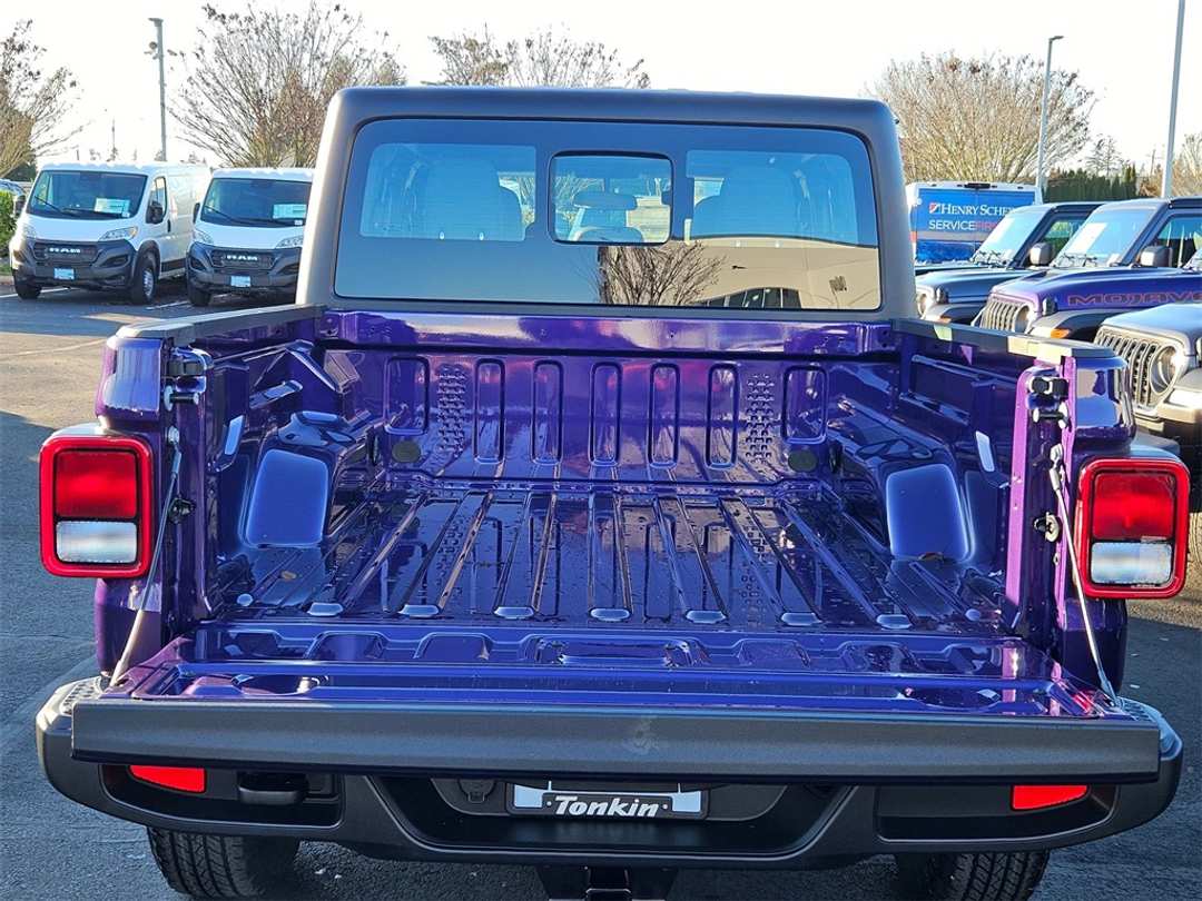 2026 Jeep Gladiator Sport - Image 28