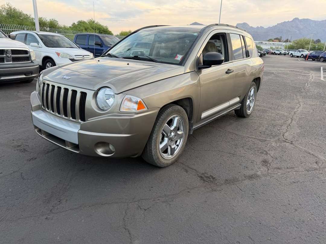 2007 Jeep Compass Limited - Image 3