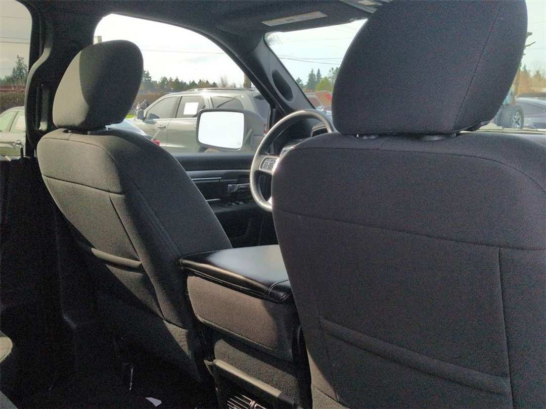 2022 Ram 1500 Classic Warlock - Image 30