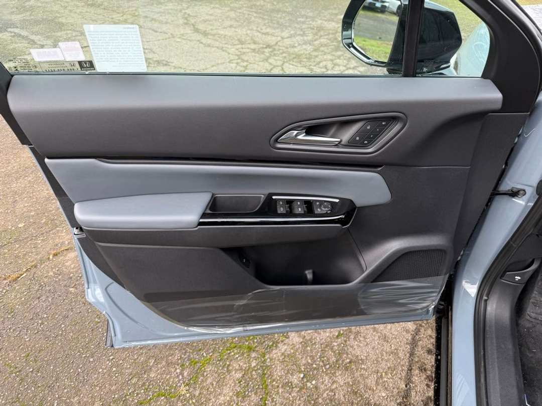 2026 Honda Prologue Touring - Image 12