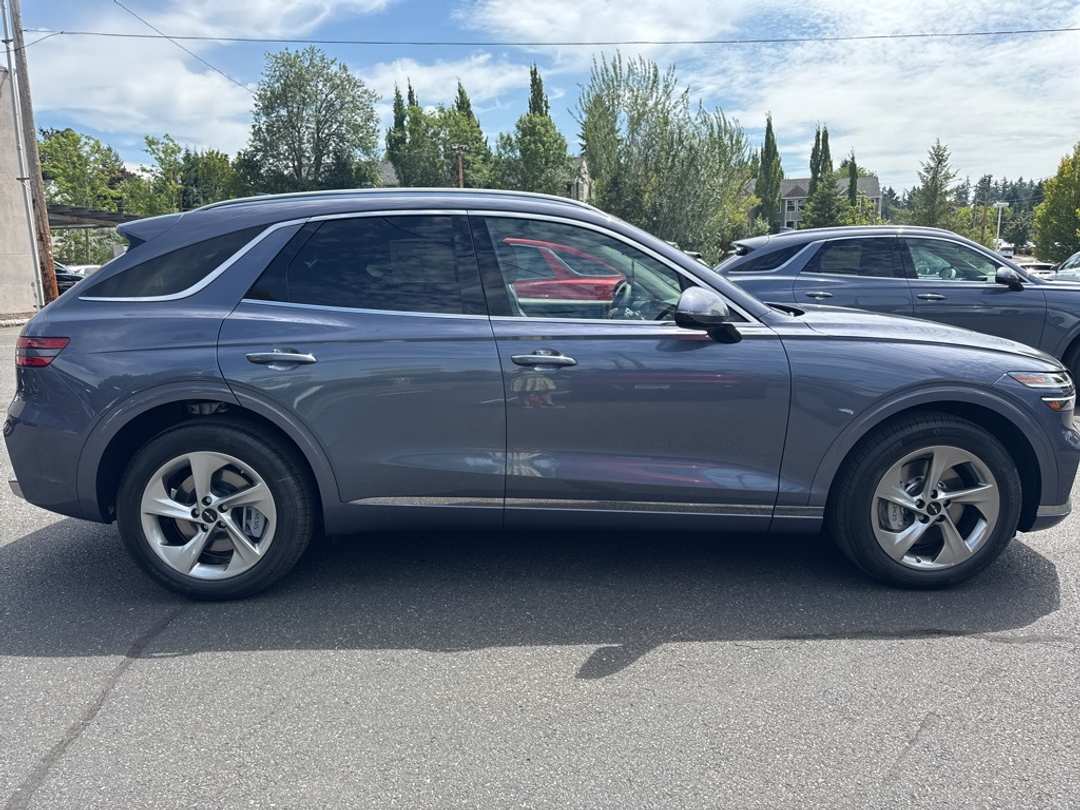 2026 Genesis Gv70 2.5T - Image 8