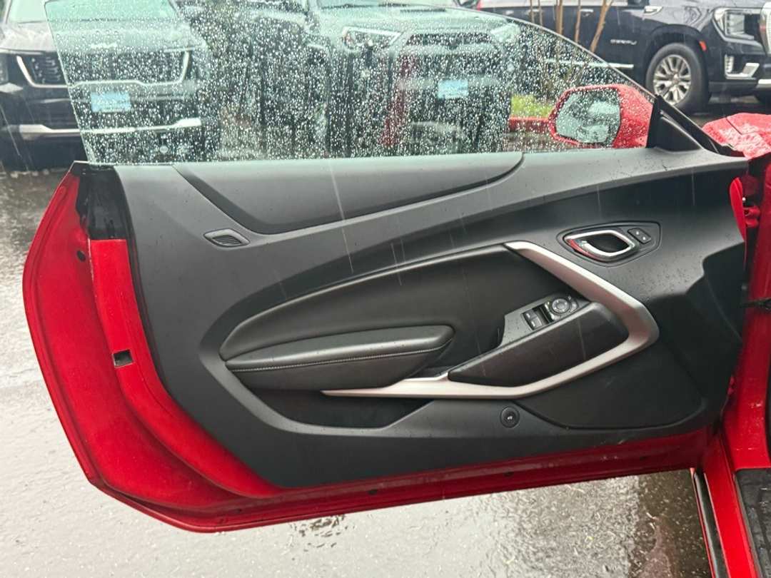 2017 Chevrolet Camaro 1LT - Image 19