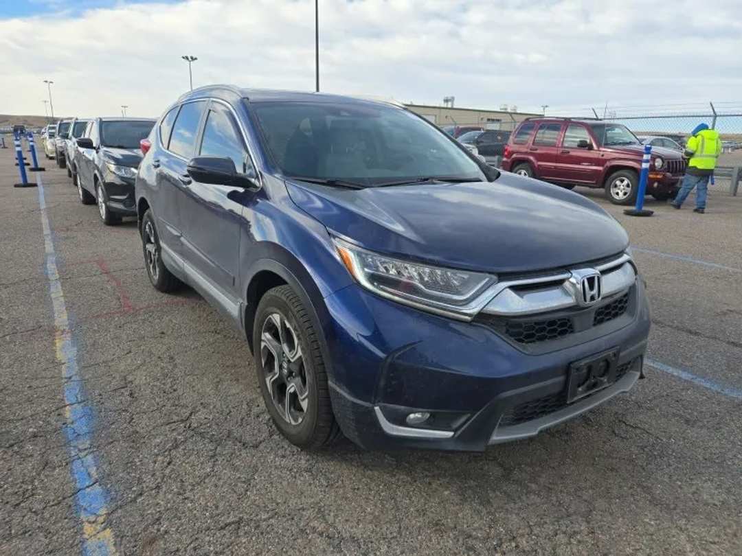 2018 Honda CR-V Touring - Image 2