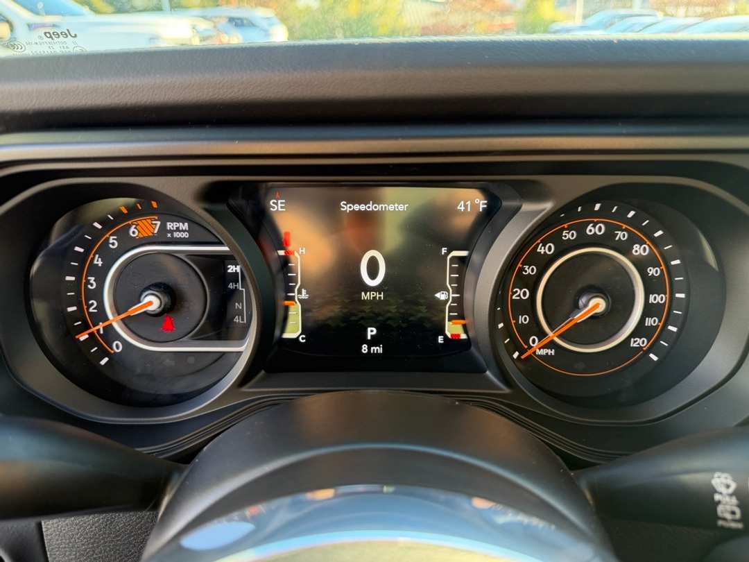 2026 Jeep Wrangler Sahara - Image 19