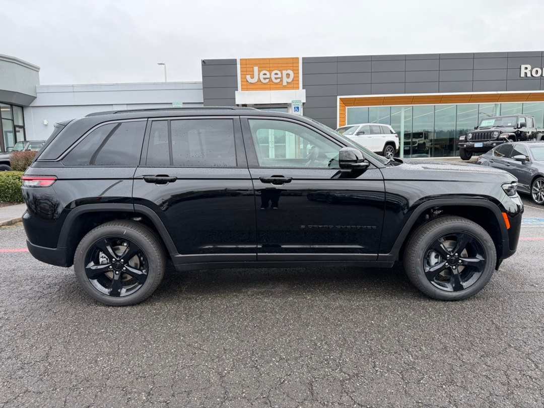 2026 Jeep Grand Cherokee Limited - Image 9