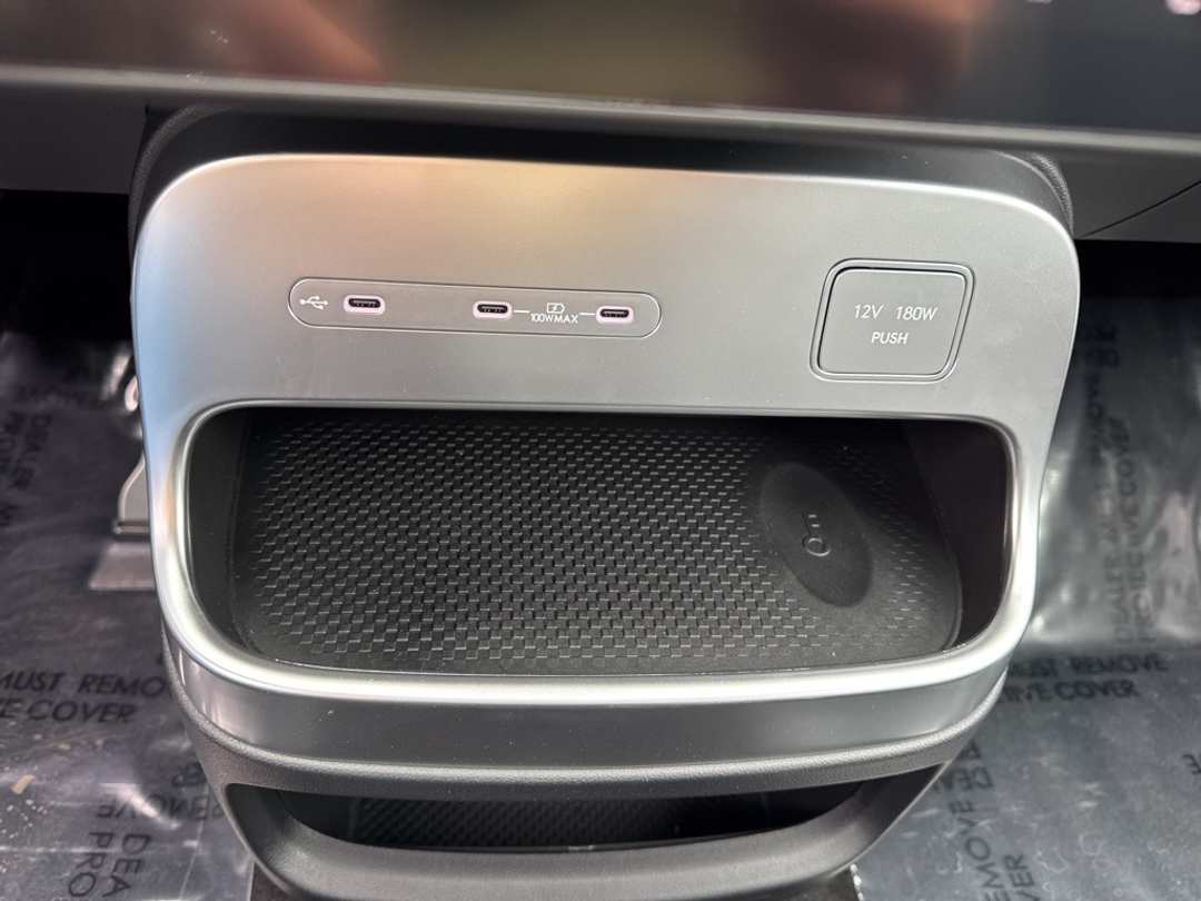 2026 Hyundai Ioniq 9 Performance Calligraphy - Image 27