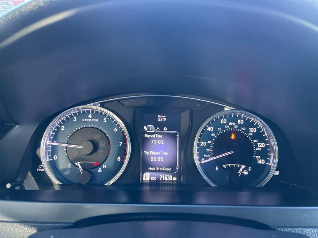 2016 Toyota Camry - Image 14