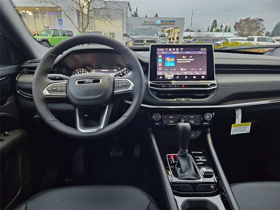 2026 Jeep Compass Latitude - Image 26