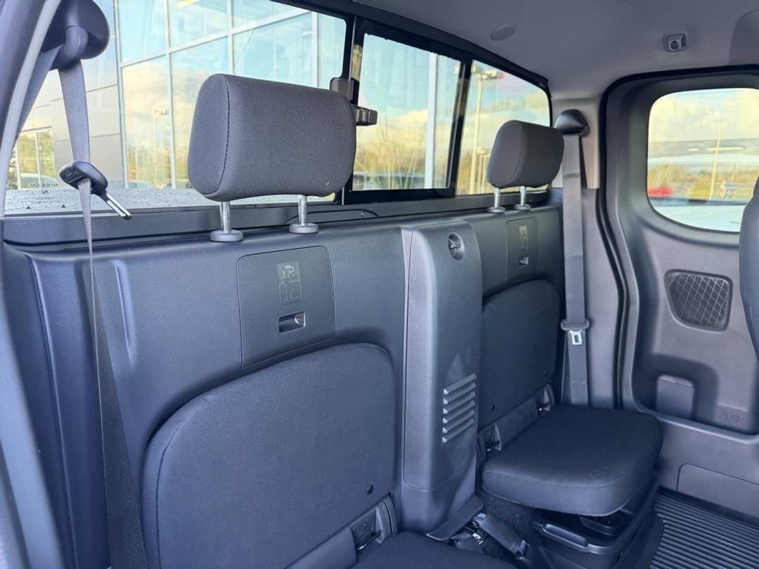 2026 Nissan Frontier S - Image 28