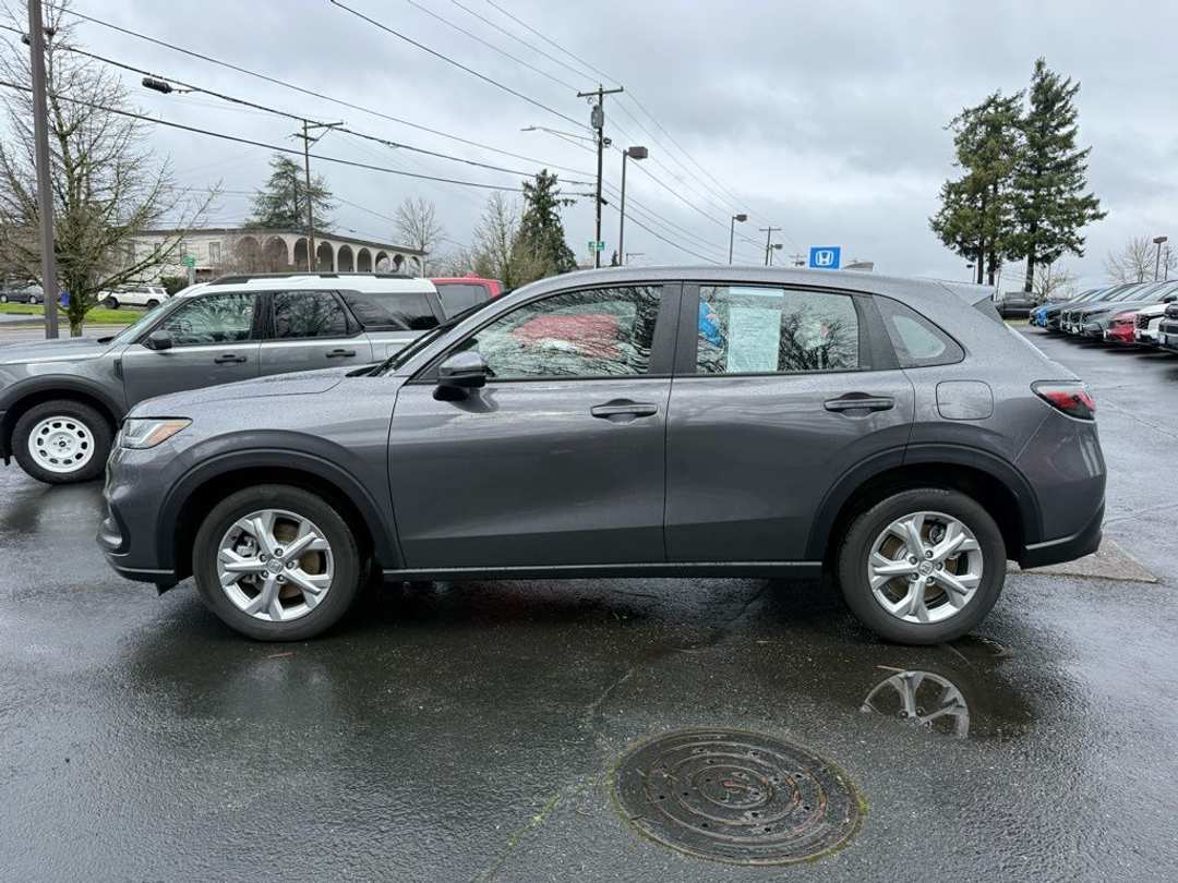 2025 Honda HR-V LX - Image 7