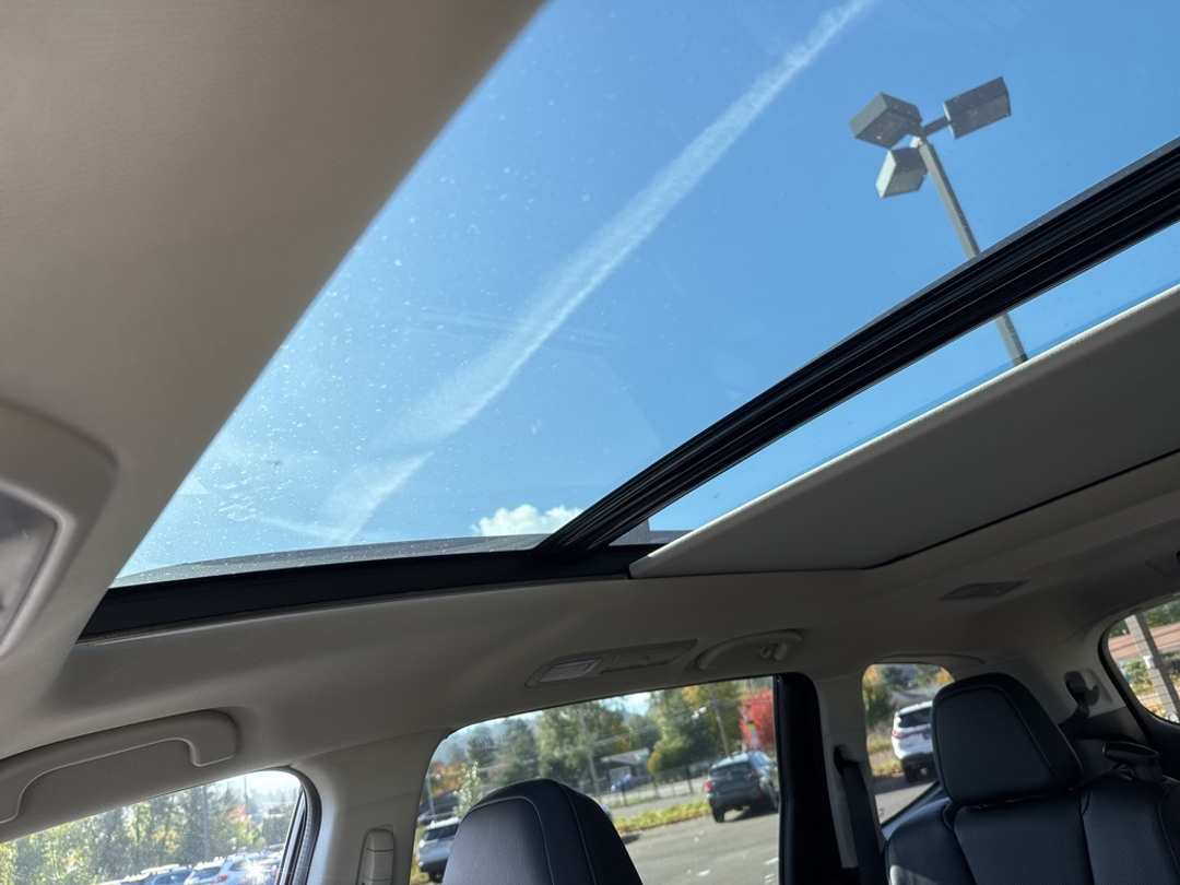 2025 Subaru Ascent Onyx Edition Touring - Image 46