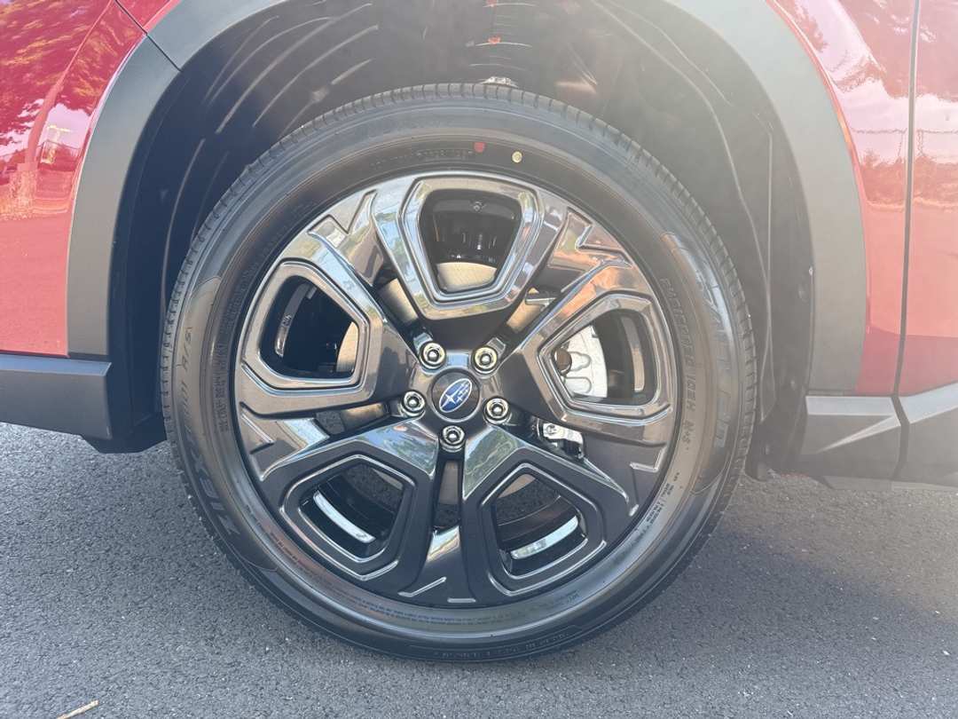 2025 Subaru Ascent Onyx Edition Touring - Image 11