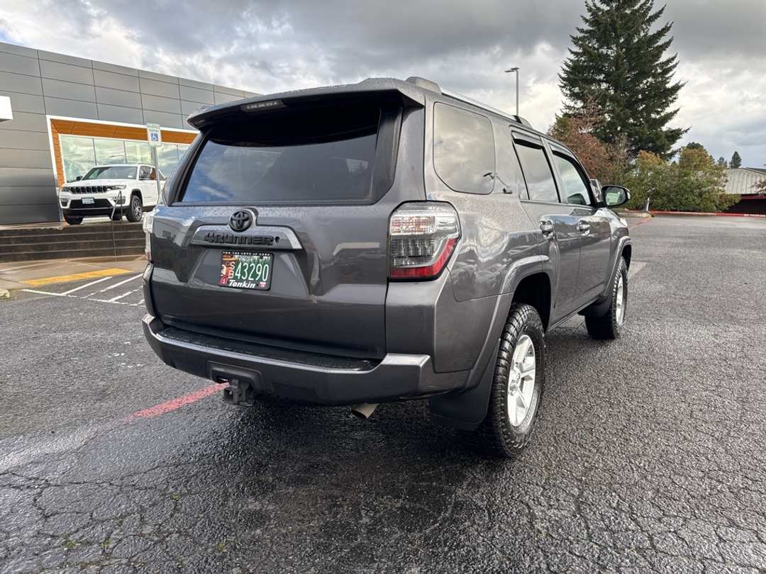 2019 Toyota 4Runner - Image 7