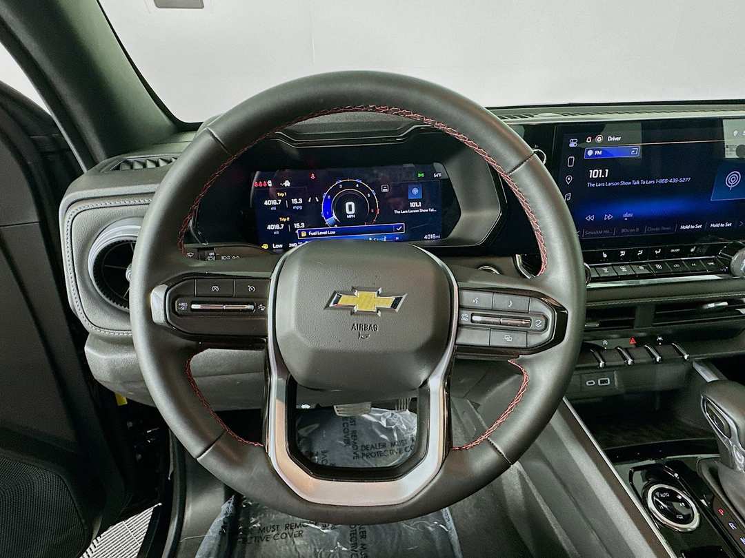 2025 Chevrolet Colorado LT - Image 12