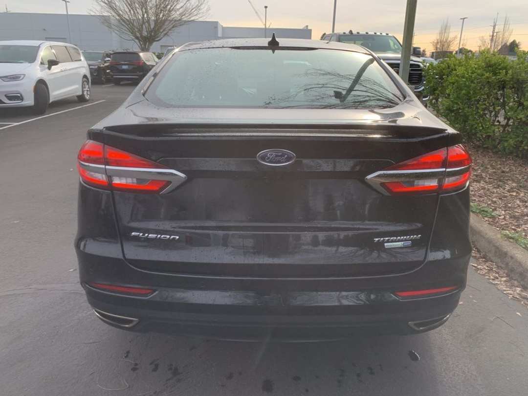 2019 Ford Fusion Titanium - Image 3