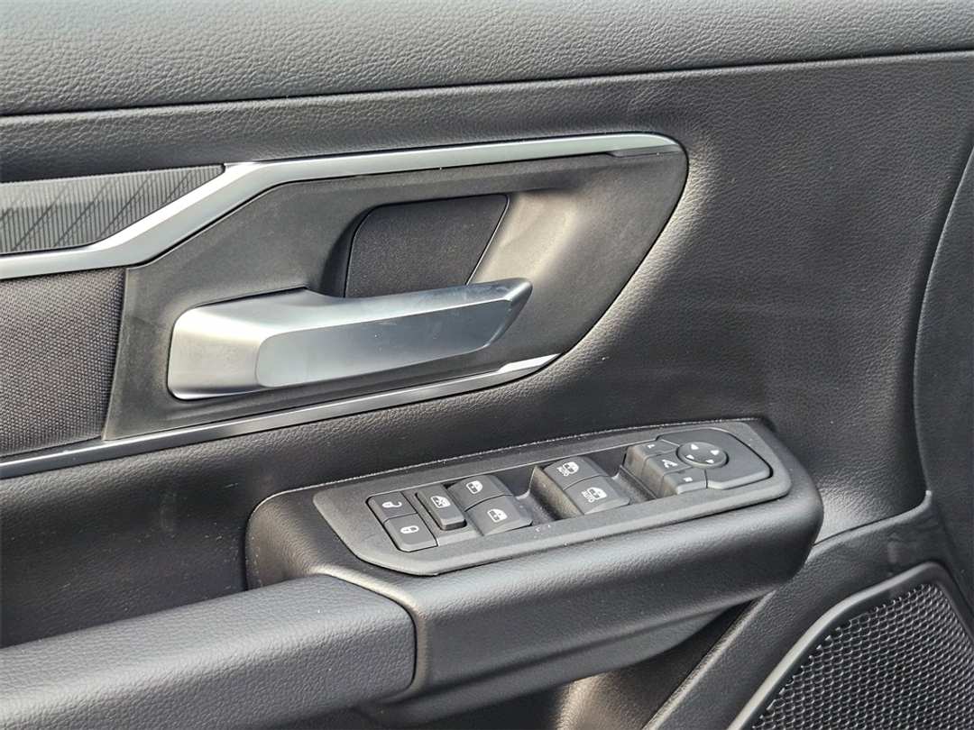 2026 Ram 1500 Big Horn/Lone Star - Image 11