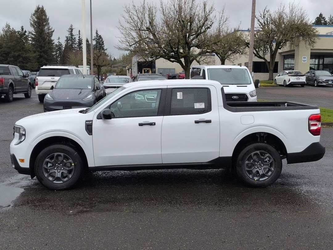 2026 Ford Maverick XLT - Image 2