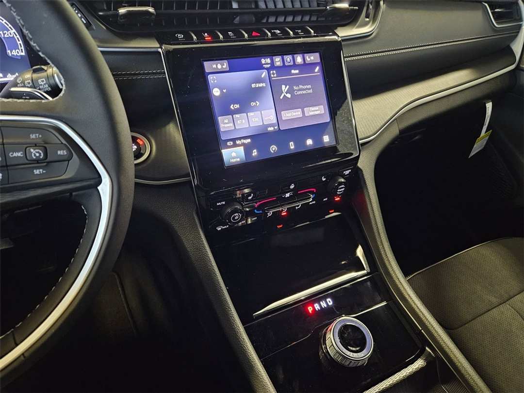 2025 Jeep Grand Cherokee L Altitude X - Image 19