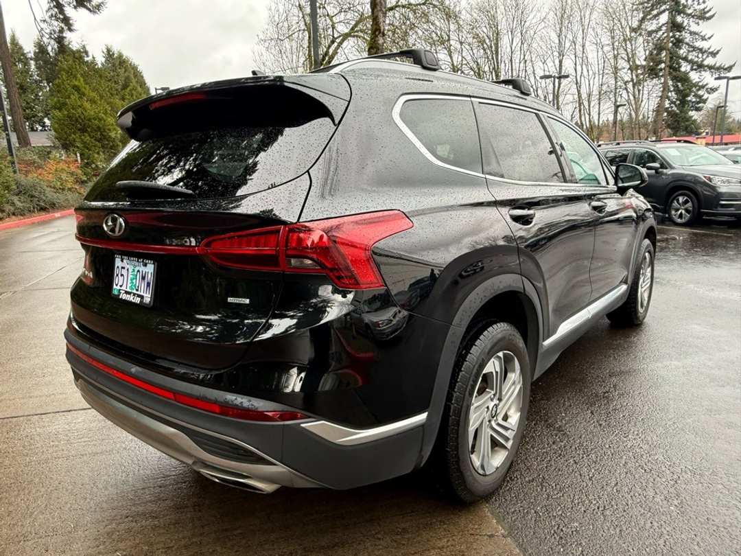 2022 Hyundai Santa Fe SEL - Image 16
