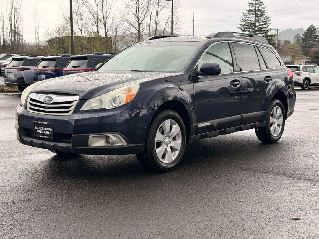 2012 Subaru Outback 2.5i Premium - Image 3