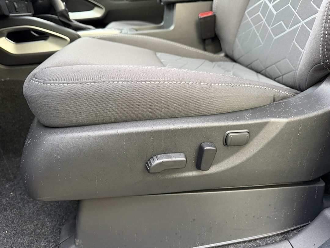 2026 Nissan Frontier SV - Image 13