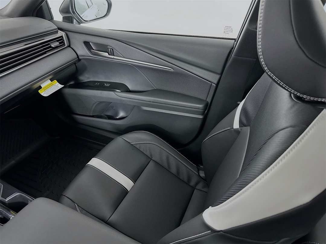 2026 Toyota Camry SE Nightshade - Image 24