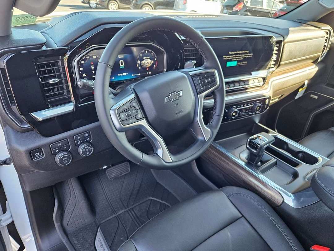 2026 Chevrolet Silverado 1500 RST - Image 13