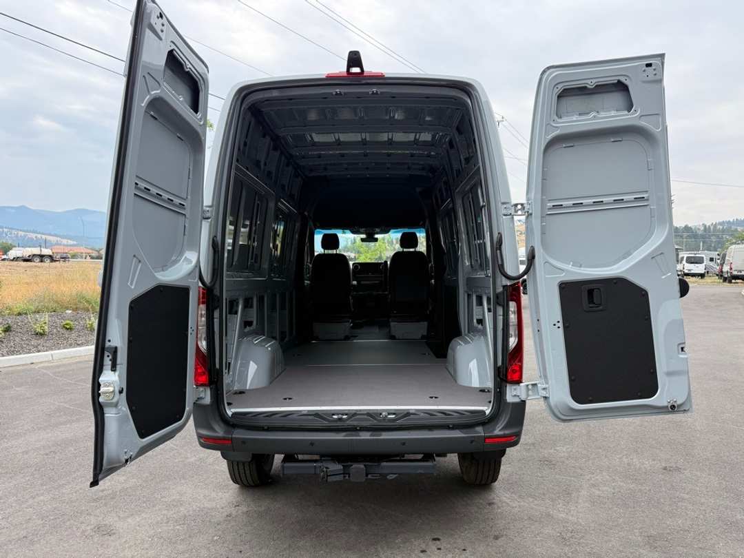 2025 Mercedes-Benz Sprinter 2500 Cargo 144 WB - Image 8