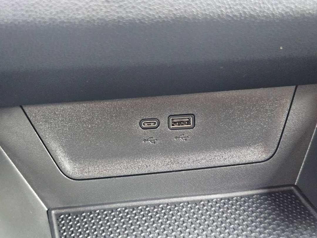 2026 Chevrolet Equinox RS - Image 25