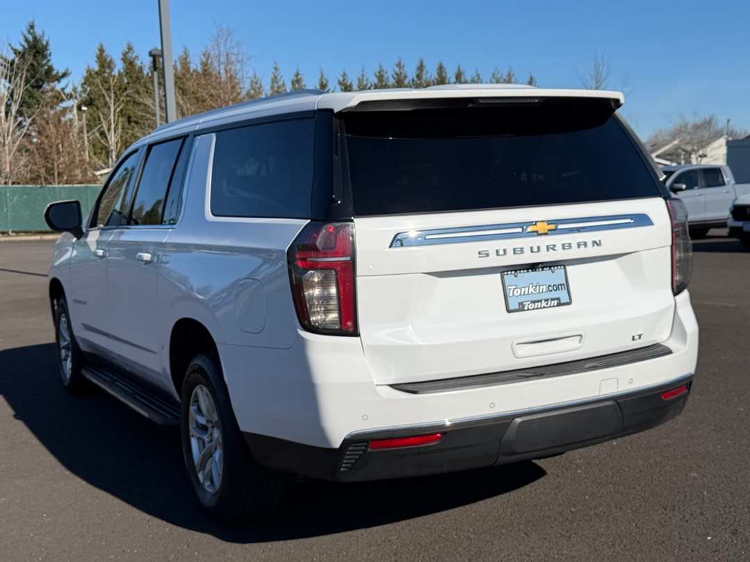 2023 Chevrolet Suburban LT - Image 6