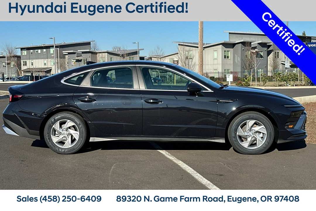 2025 Hyundai Sonata SE - Image 3
