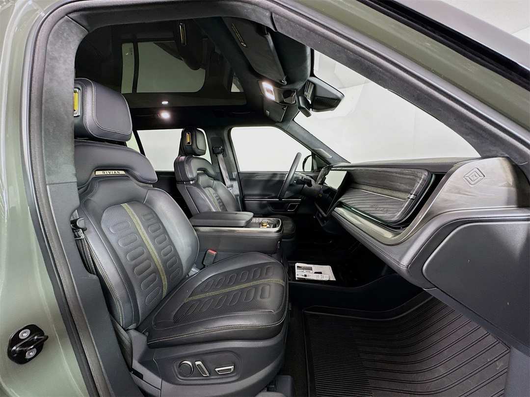 2022 Rivian R1S Launch Edition - Image 30