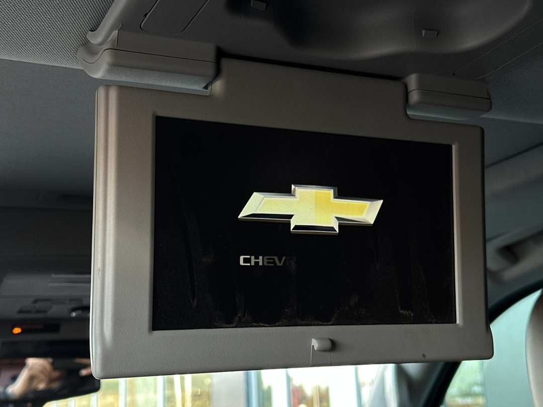 2019 Chevrolet Tahoe Premier - Image 14