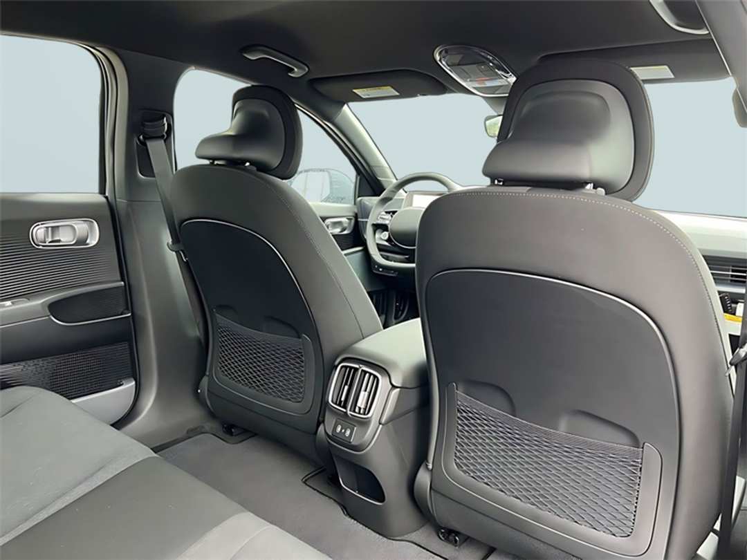 2025 Hyundai Ioniq 6 SE - Image 27
