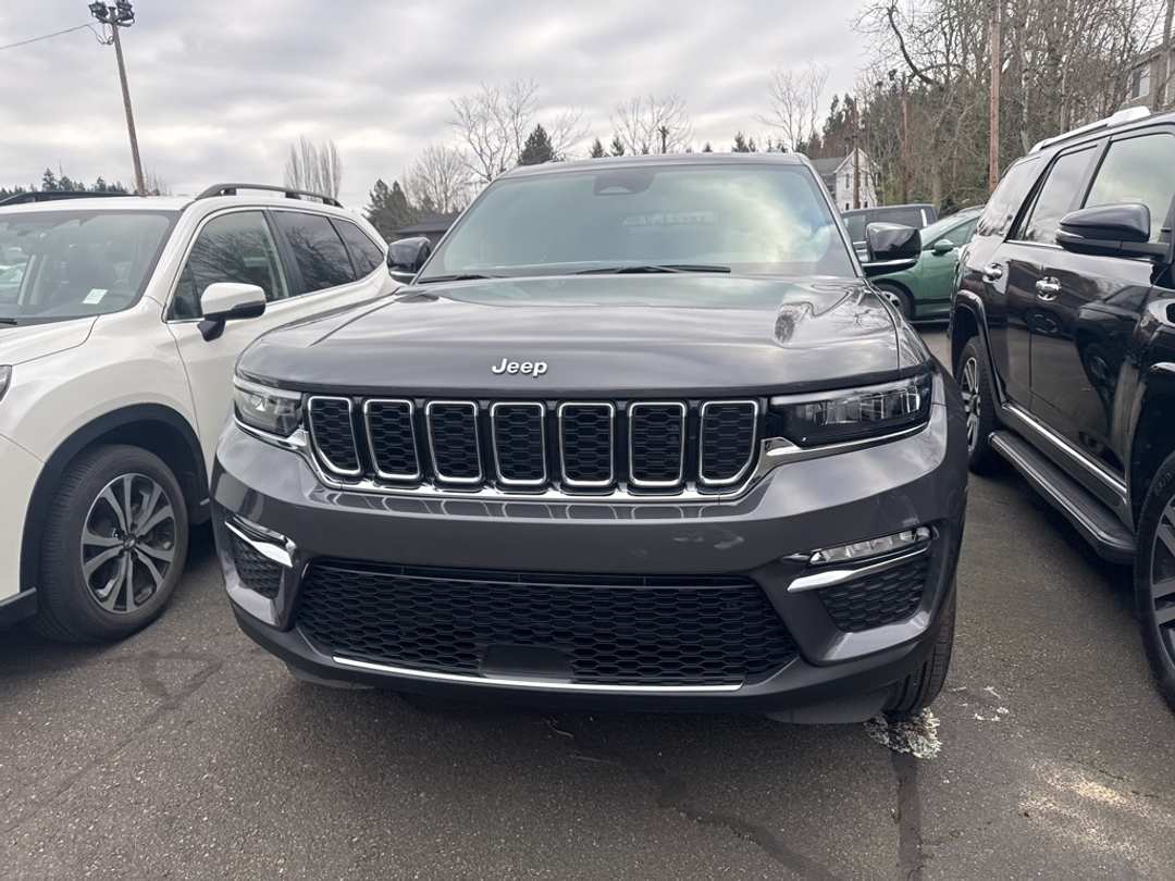 2025 Jeep Grand Cherokee 4xe - Image 2