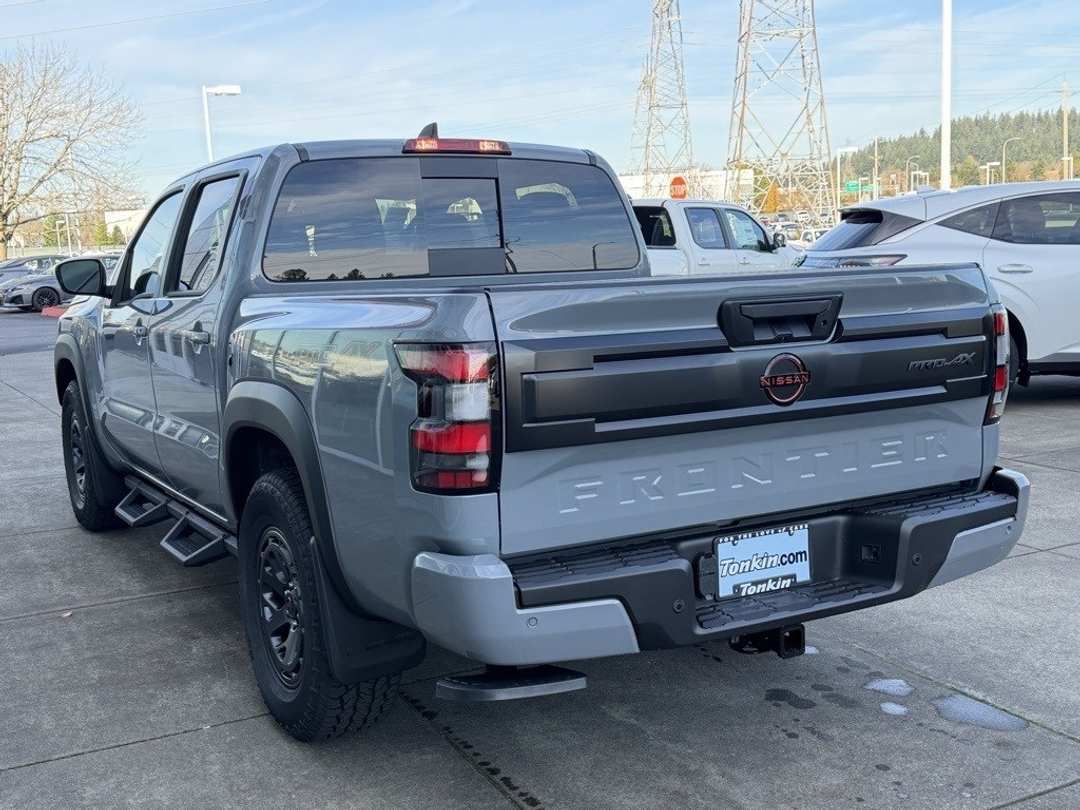2026 Nissan Frontier PRO4X - Image 8