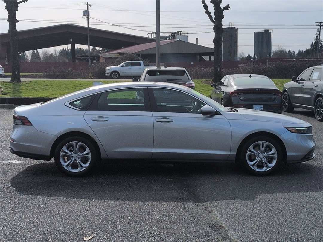 2024 Honda Accord LX - Image 6