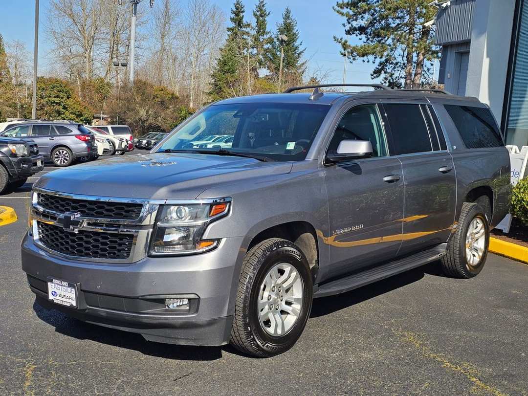 2018 Chevrolet Suburban LT - Image 3