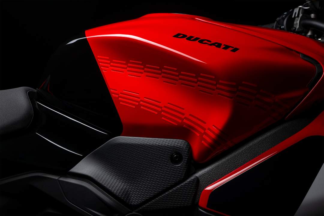 2026 Ducati Streetfighter V4S Corse - Image 15