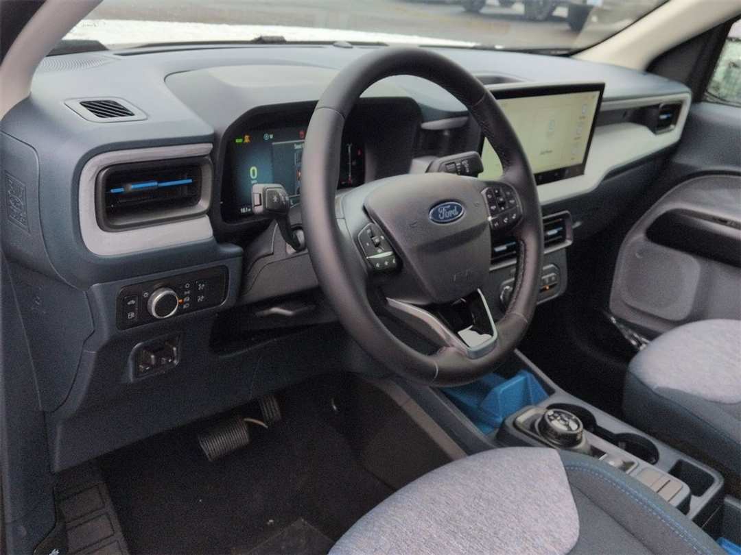 2026 Ford Maverick XLT - Image 11