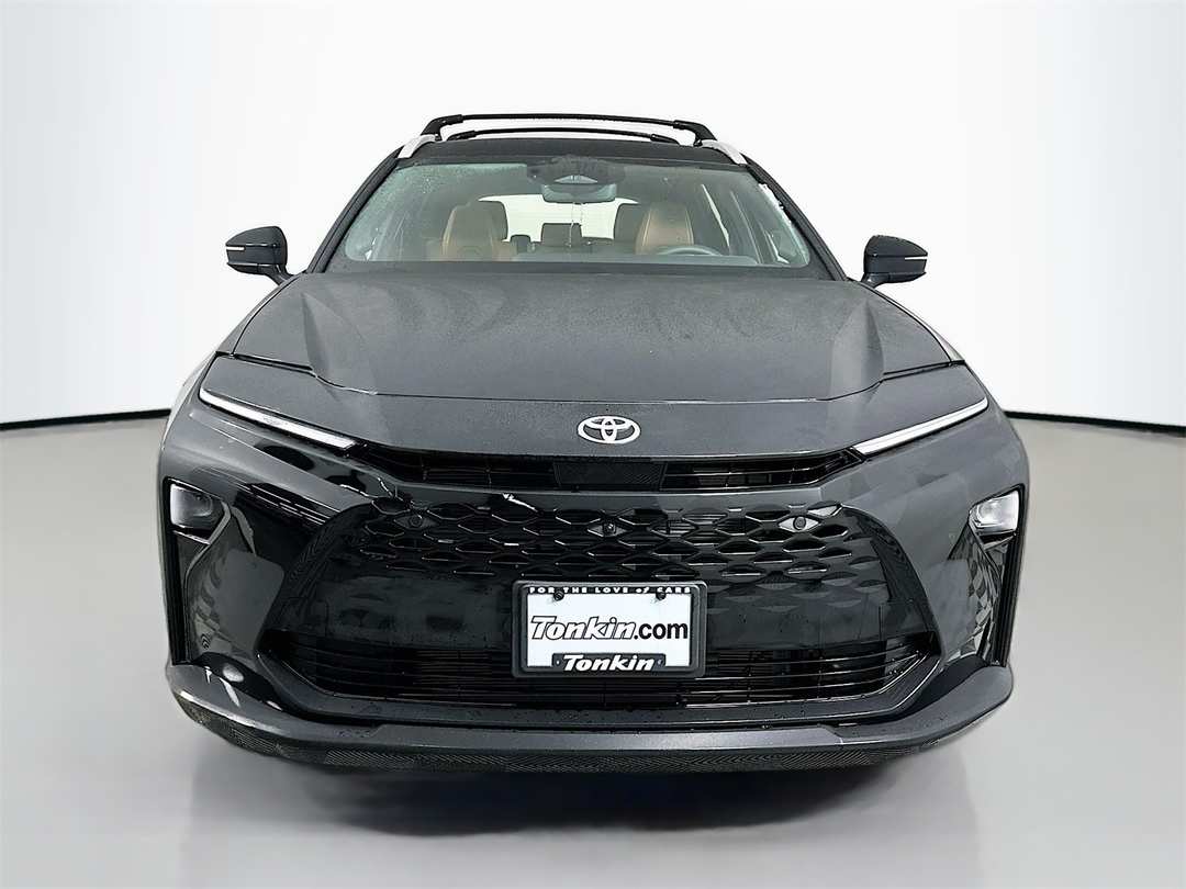 2026 Toyota Crown Signia Limited - Image 2