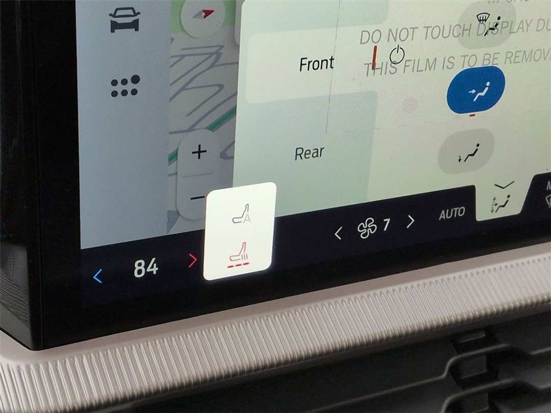 2026 Ford Explorer Active - Image 21